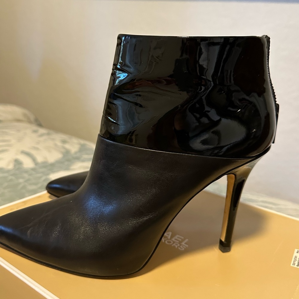 Michael Kors bootie